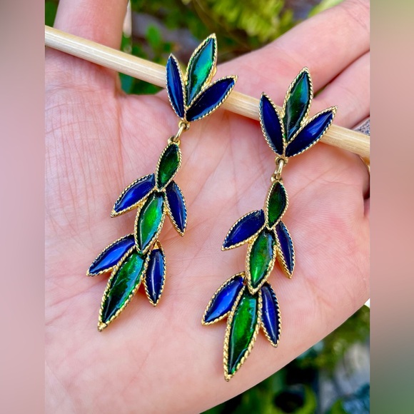 Vintage Jewelry - Enamel vintage earrings